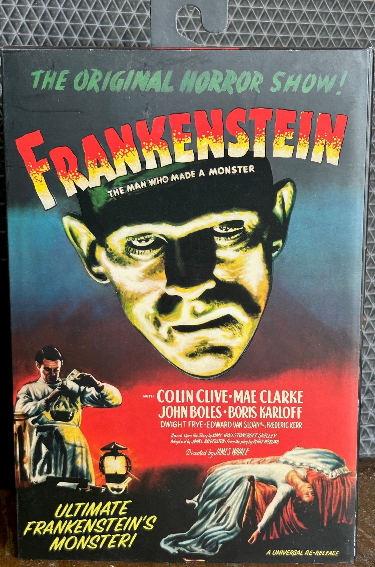 Frankenstein's Monster Ultimate Figure